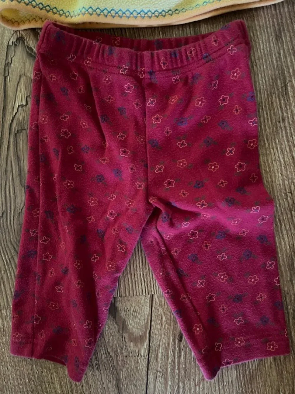 Simply Basic 2pc Fleece & Pants Set, 3/6 Months